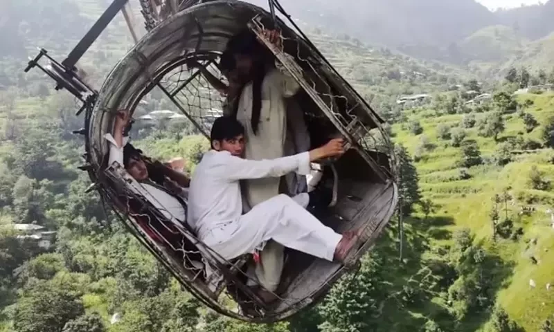 Stranded cable car highlights Pakistan school accessibility crisis