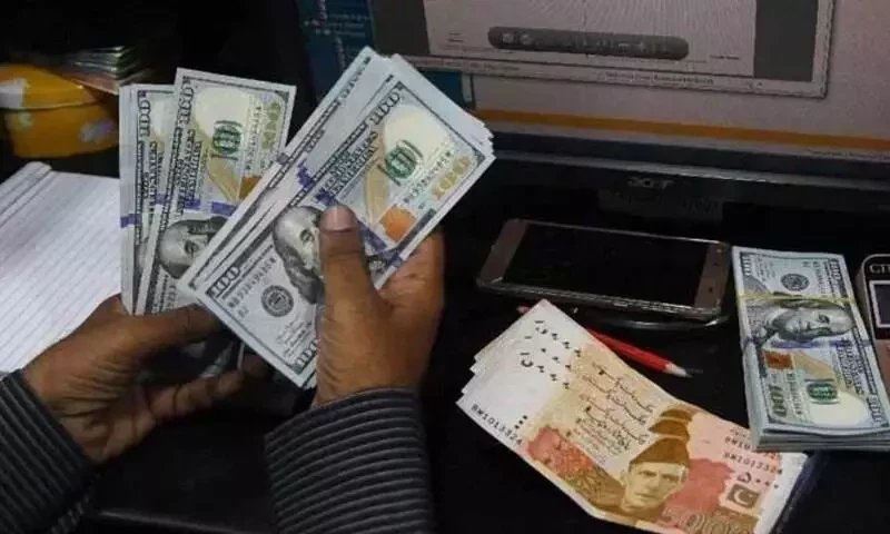 US dollar rises to Rs304.44 in interbank market