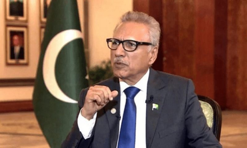 Law ministry sides with ECP&rsquo;s opinion in letter to Alvi