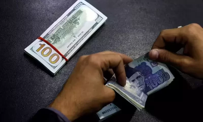 Rupee shows minor recovery in interbank, stumbles in open market