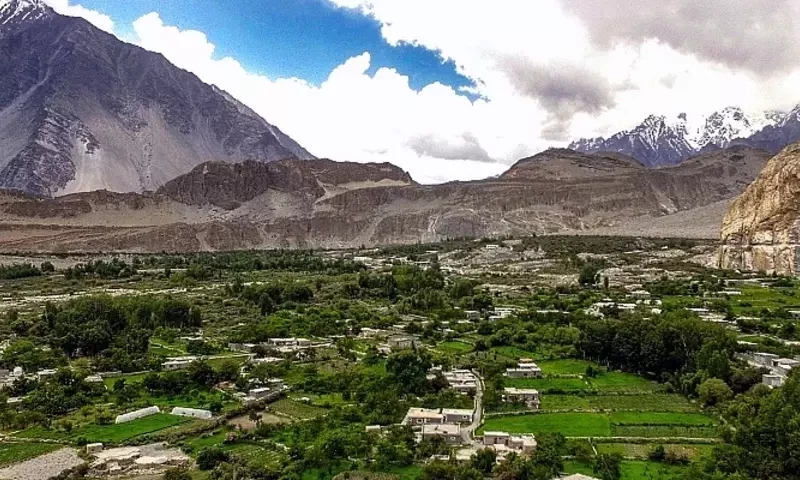 Gilgit Baltistan govt in talks with protesting parties to restore calm