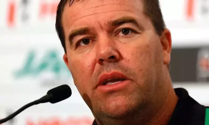 Former Zimbabwe cricketer Heath Streak dies at 49
