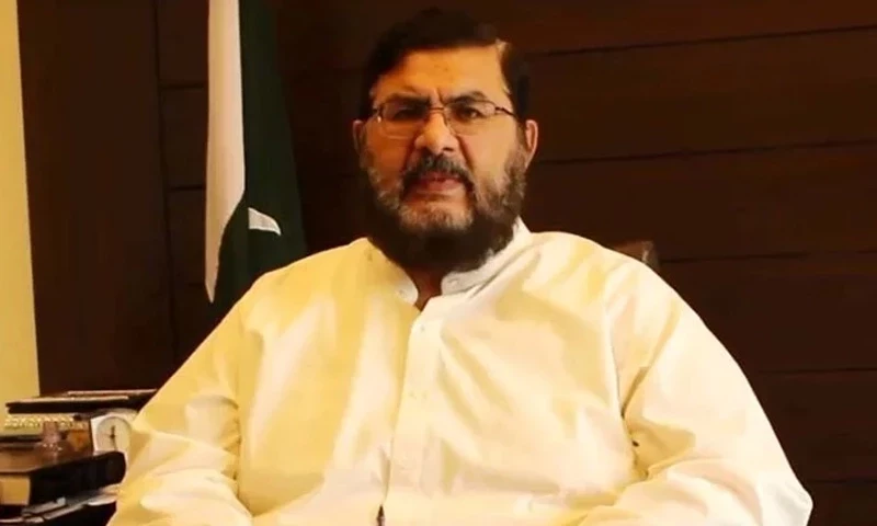 Businessman denies army chief&rsquo;s comments about politicians&rsquo; insincerity