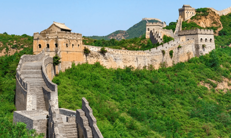 Two arrested for trying to dig through Great Wall of China