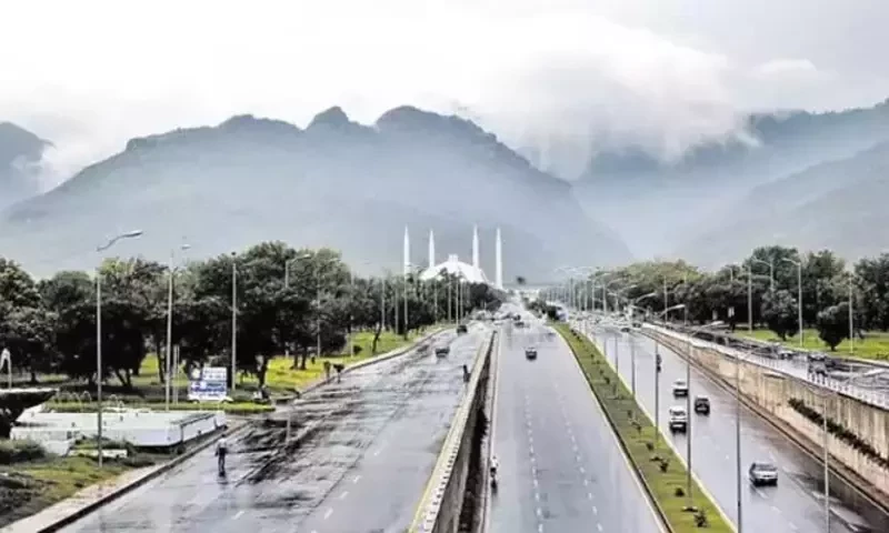 Rain emergency declared as heavy downpour lashes Islamabad, Rawalpindi