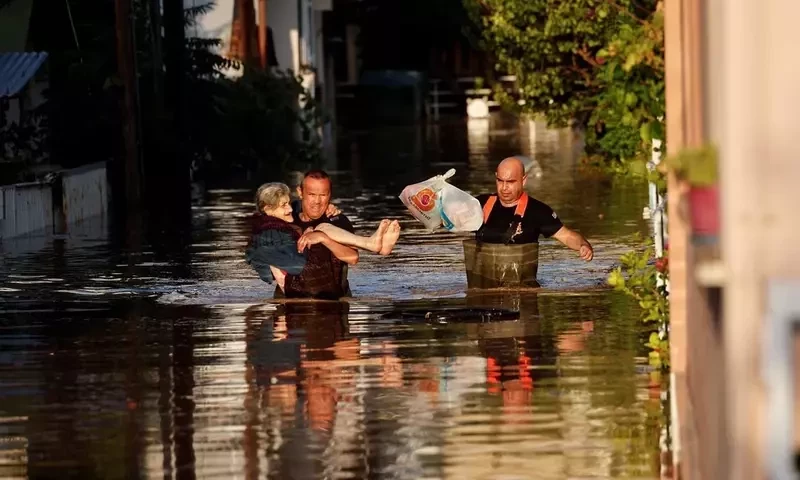 Death toll in Greece floods hits 10 as rescuers race to villages
