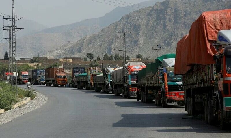 Afghan Taliban criticises closure of main border crossing with Pakistan