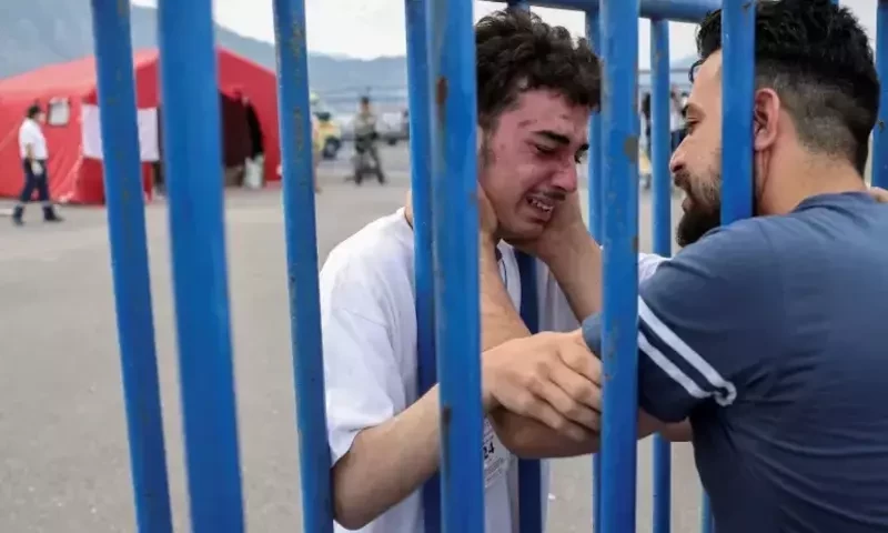 Survivors of migrant shipwreck file lawsuit against Greek authorities