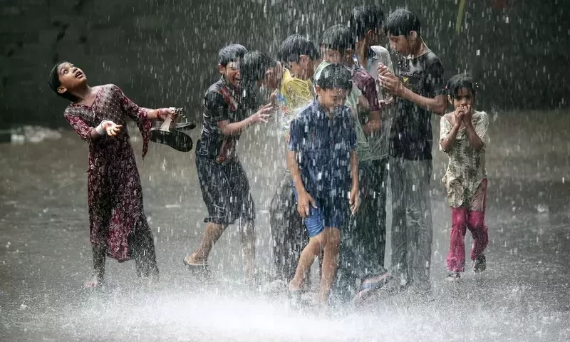 Heavy rain, thunderstorm forecast in KP, AJK and Punjab