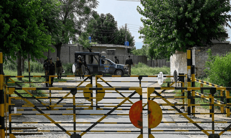 Jail authorities refuse to allow Imran to contact his sons