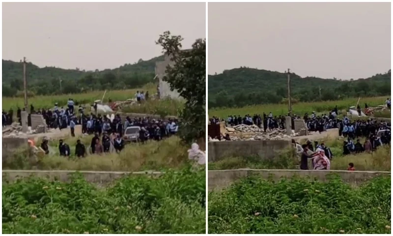 Several policemen, locals injured in clash during anti-encroachment drive in Islamabad