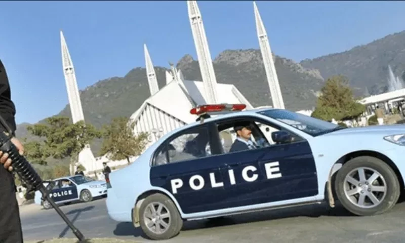 Islamabad police kill alleged robber in fire exchange