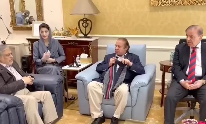 Nawaz Sharif refuses to budge on reviewing political narrative