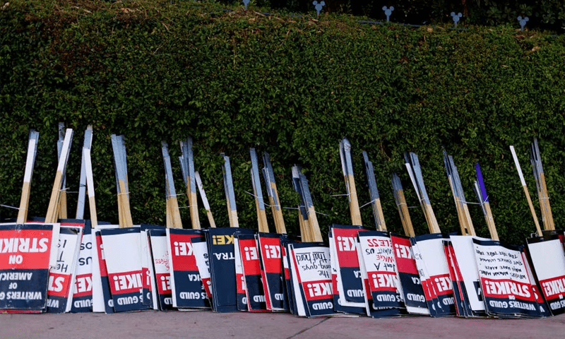 Writers reach tentative deal with Hollywood, actor strike continues