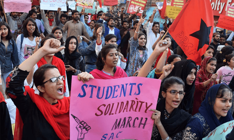 Ministry forms committee to discuss &lsquo;pros and cons&rsquo; of student unions