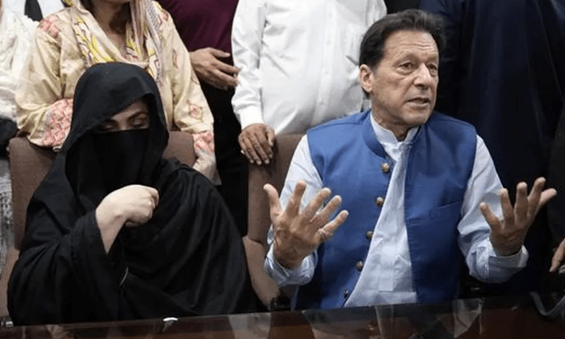 Imran&rsquo;s cell does not have enough space for prayers: lawyer