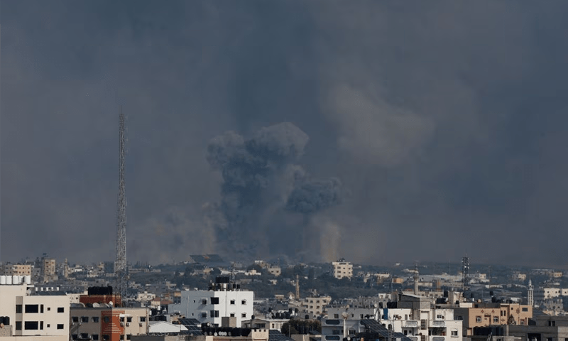 Israel death toll reaches 700 as fighting continues, 400 Palestinians killed