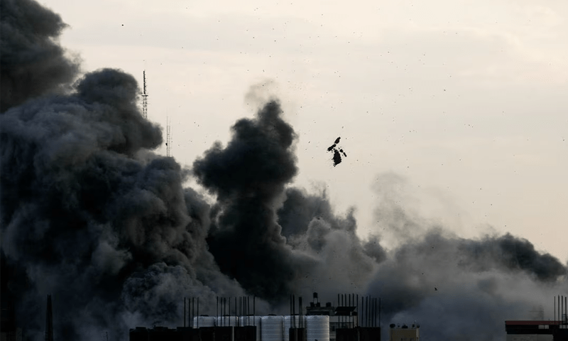 Hamas threatens to kill captives if Israel strikes civilians