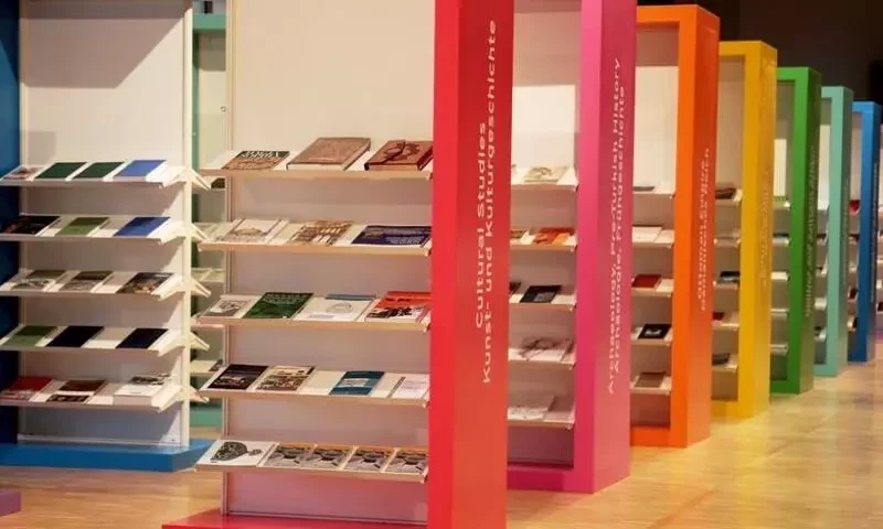 Israel-Hamas tensions overshadow World&rsquo;s biggest book fair