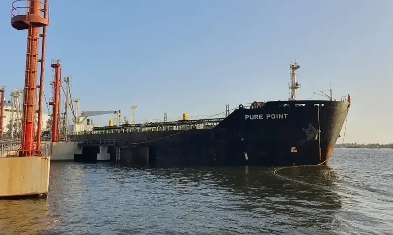 Pakistan signs long-term agreement for Russian oil