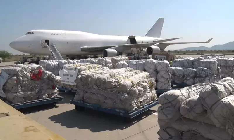 Pakistan dispatches first consignment of relief assistance to Palestine