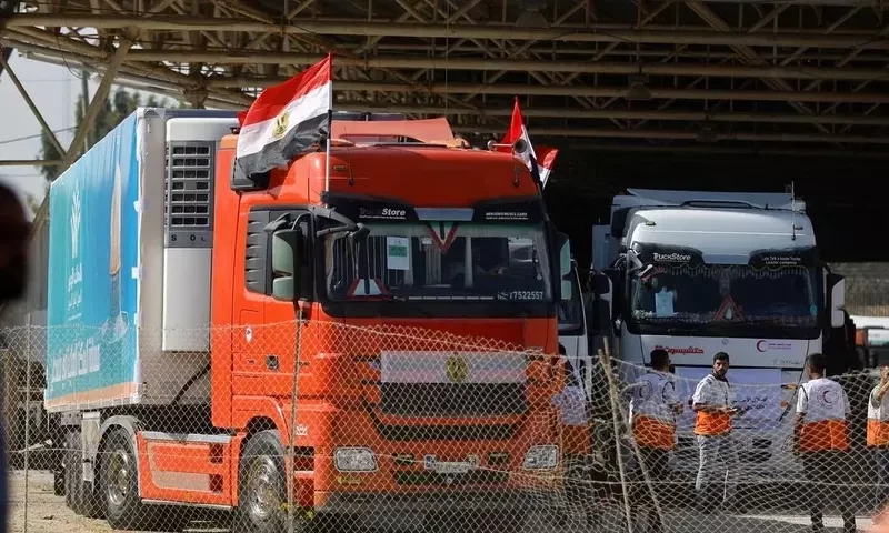 First relief convoy enters Gaza devastated by &lsquo;nightmare&rsquo; war