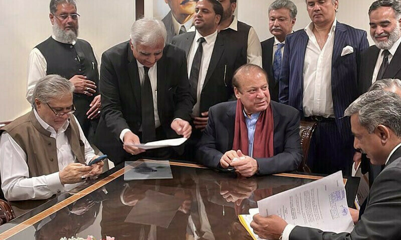 Nawaz Sharif signed to restore appeals in Al-Azizia and Avenfield cases