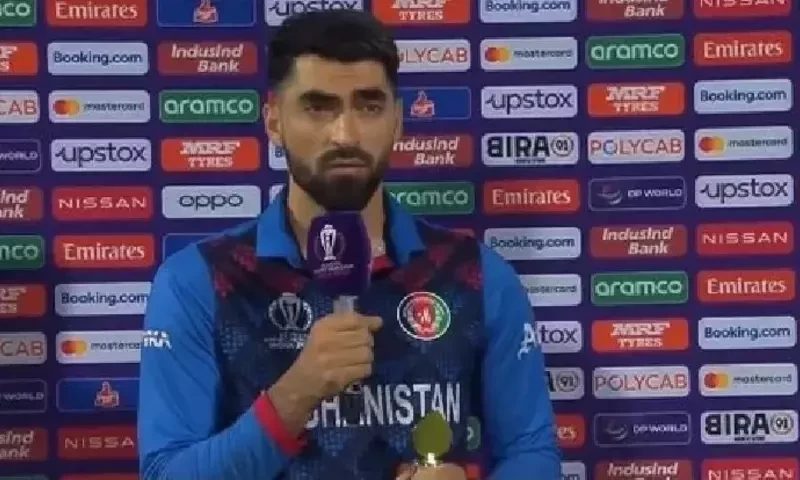 Zadran dedicates award to Afghan refugees expelled from Pakistan