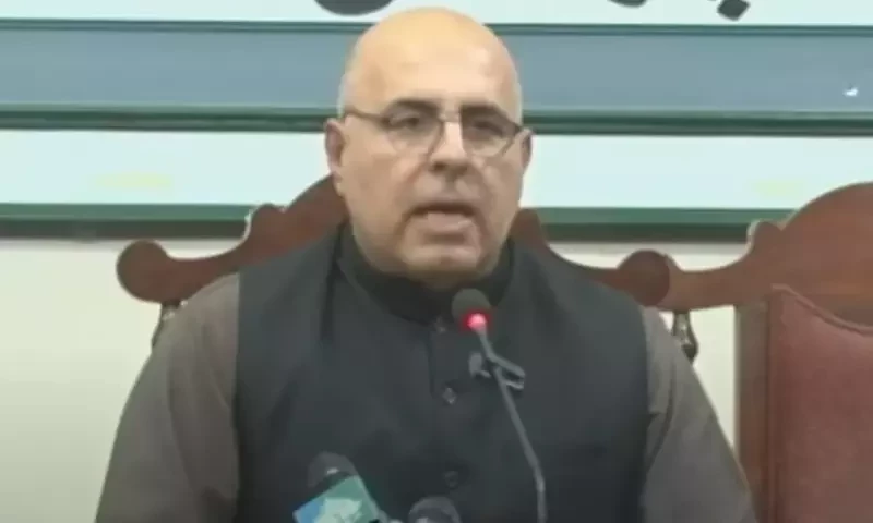 16,000 illegal immigrants voluntarily returned home from Balochistan: Achakzai