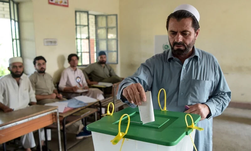 ECP considering setting January 28 for general elections: sources