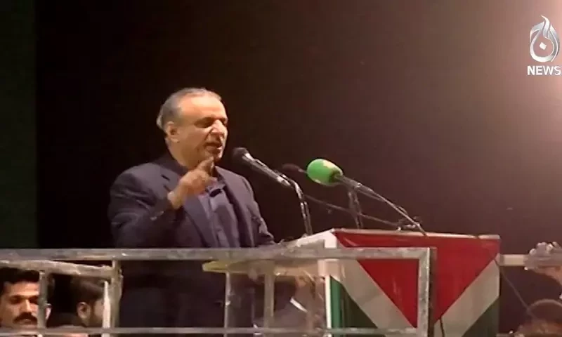 IPP&rsquo;s Aleem Khan vows to provide Rs50,000 of minimum salary