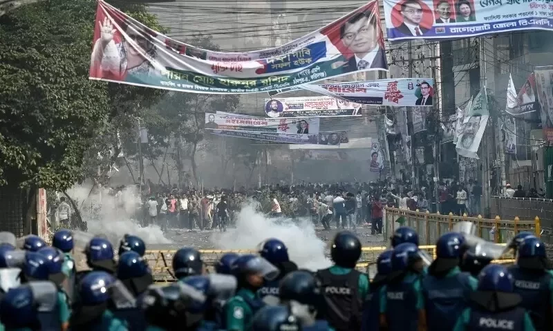 Bangladesh police break up anti-PM protest with tear gas, rubber bullets