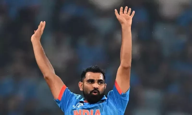 Shami stars as India hammer woeful England at World Cup