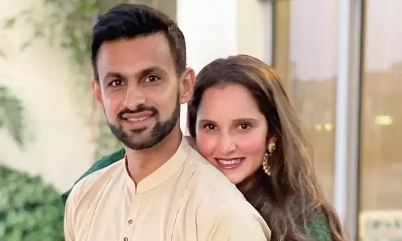Shoaib Malik and Sania Mirza finally seen together