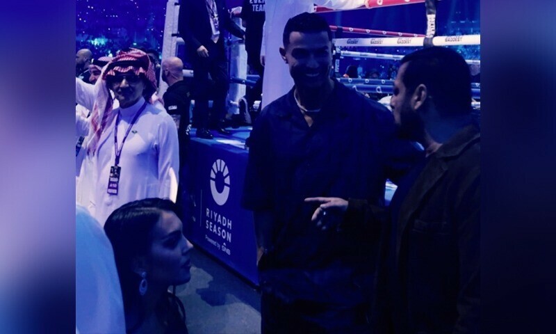 Salman Khan, Cristiano Ronaldo seen engrossed in friendly chat in Saudi Arabia