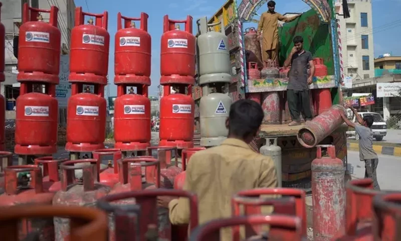 LPG rates slashed by Rs10 per kg for November