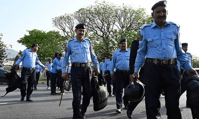 Islamabad police suspends three officials for not returning belongings to refugees