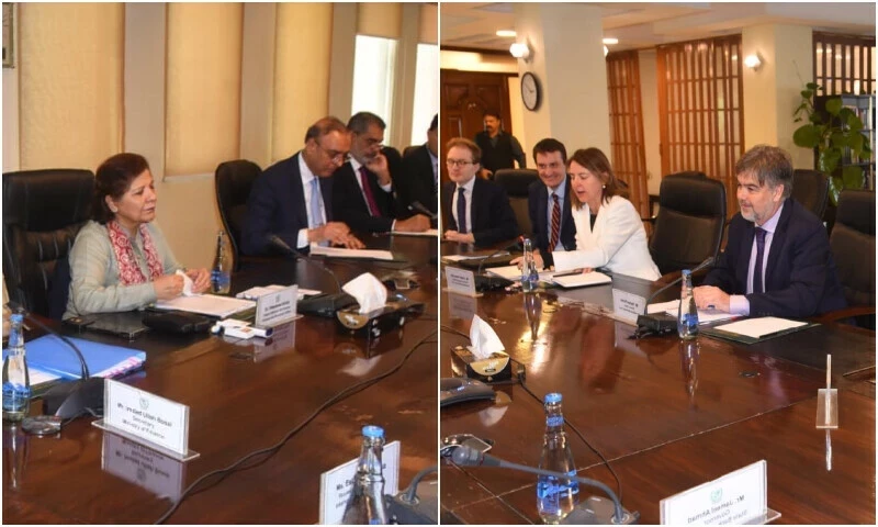 IMF asks Pakistan to strictly implement loan programme conditions: sources