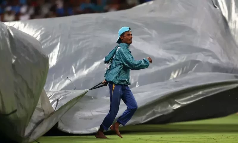 Rain might rescue Pakistan in must-win match against New Zealand