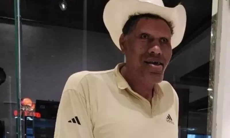 World&rsquo;s &lsquo;tallest&rsquo; Pakistani man, dies at 43