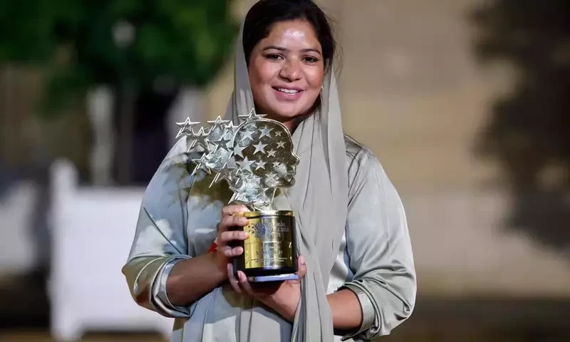 Pakistani teacher Riffat Arif aka Sister Zeph wins Global Teacher Prize