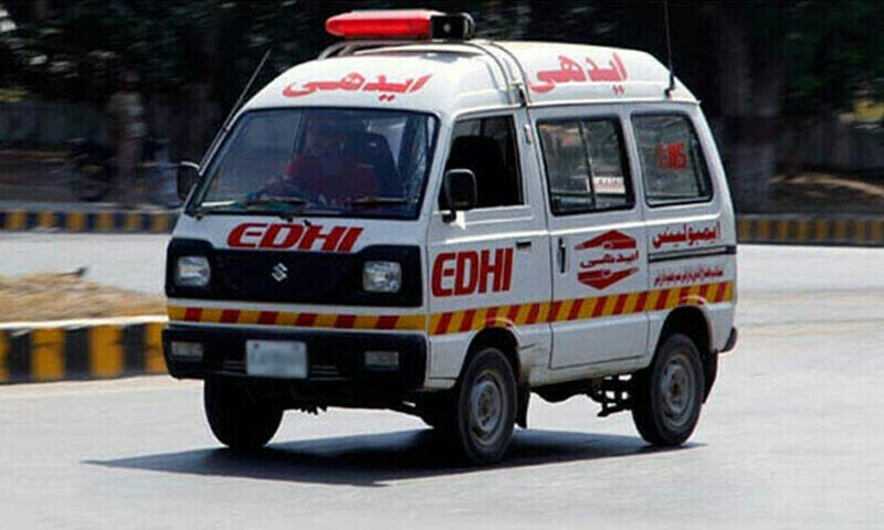 Woman dies after being hit by over speeding bus in Karachi