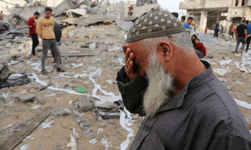 Communications collapse in Gaza as death toll crosses 11,000