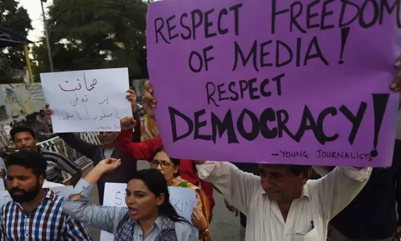 HRCP&rsquo;s deplores &lsquo;damage&rsquo; to democracy; calls for economic justice