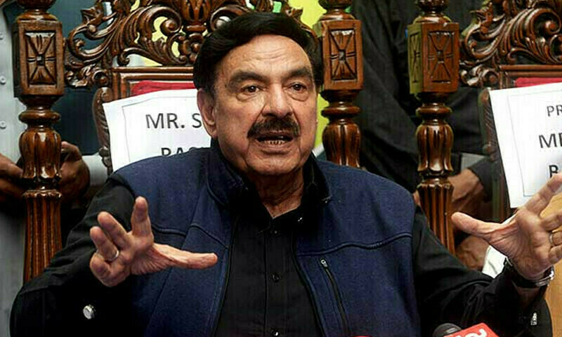 Waiting for misfortune to befall Nawaz like me, Rasheed says