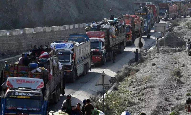 Pakistan opens new border crossings to expedite Afghans&rsquo; repatriation