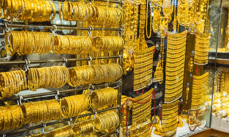 Gold prices rise by Rs1,000 per tola