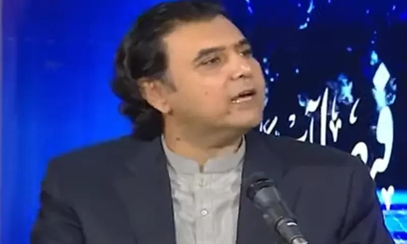 Political parties trying to appease establishment to get electables: Mustafa Khokhar