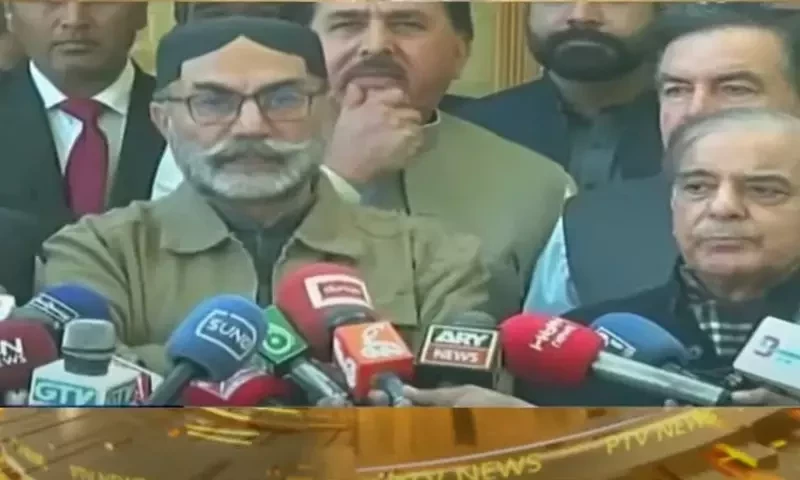 Shehbaz invites Raisani to join PML-N