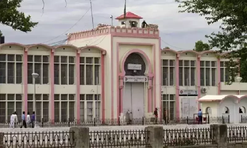 US delegation makes emergency visit to Adiala Jail: sources